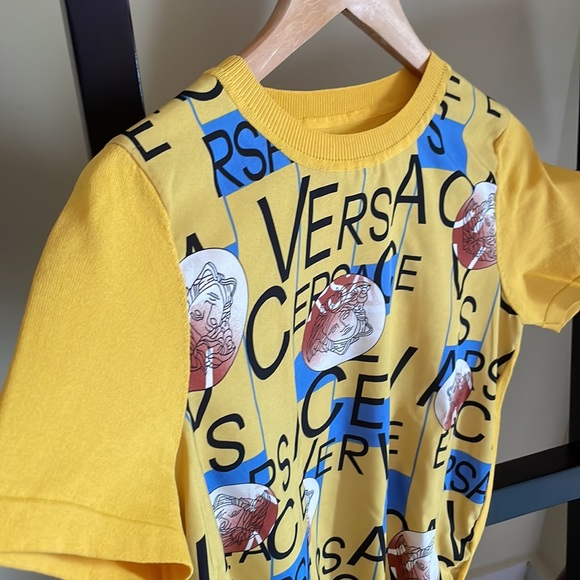 Yellow top with knit sleeves and neck - Picture 5 of 5